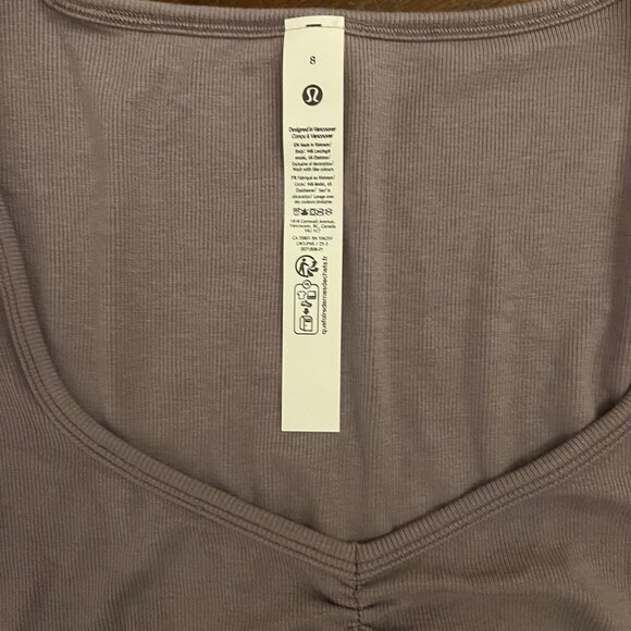 NWT Lululemon Hold Tight Sweetheart Short Sleeve Top - Size 8 - Warm Ash Grey - Picture 3 of 5